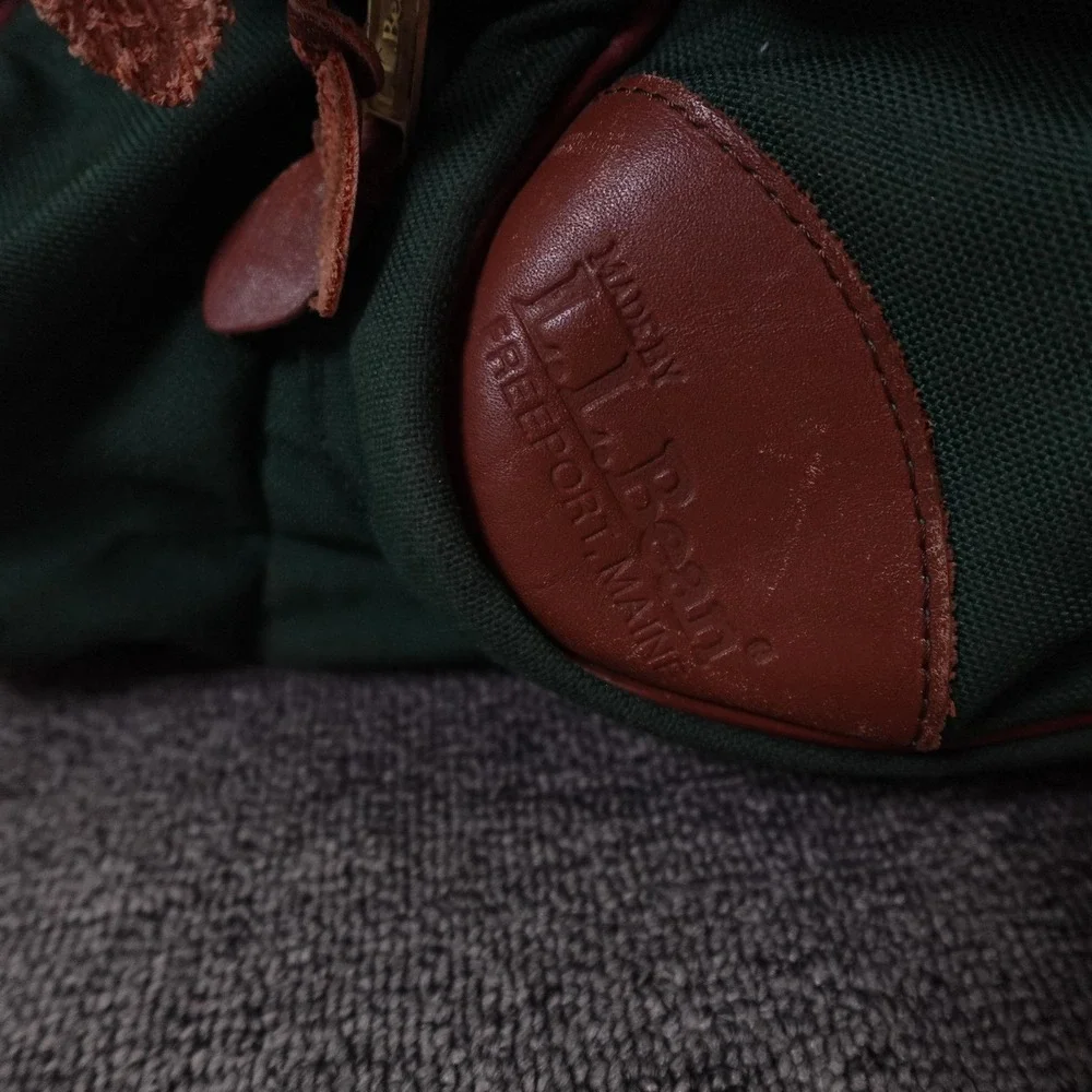 L.L. Bean Vintage Duffle Bag Green 20